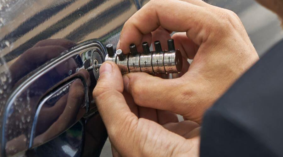 Professional gutter cleaning in Mimbres, NM